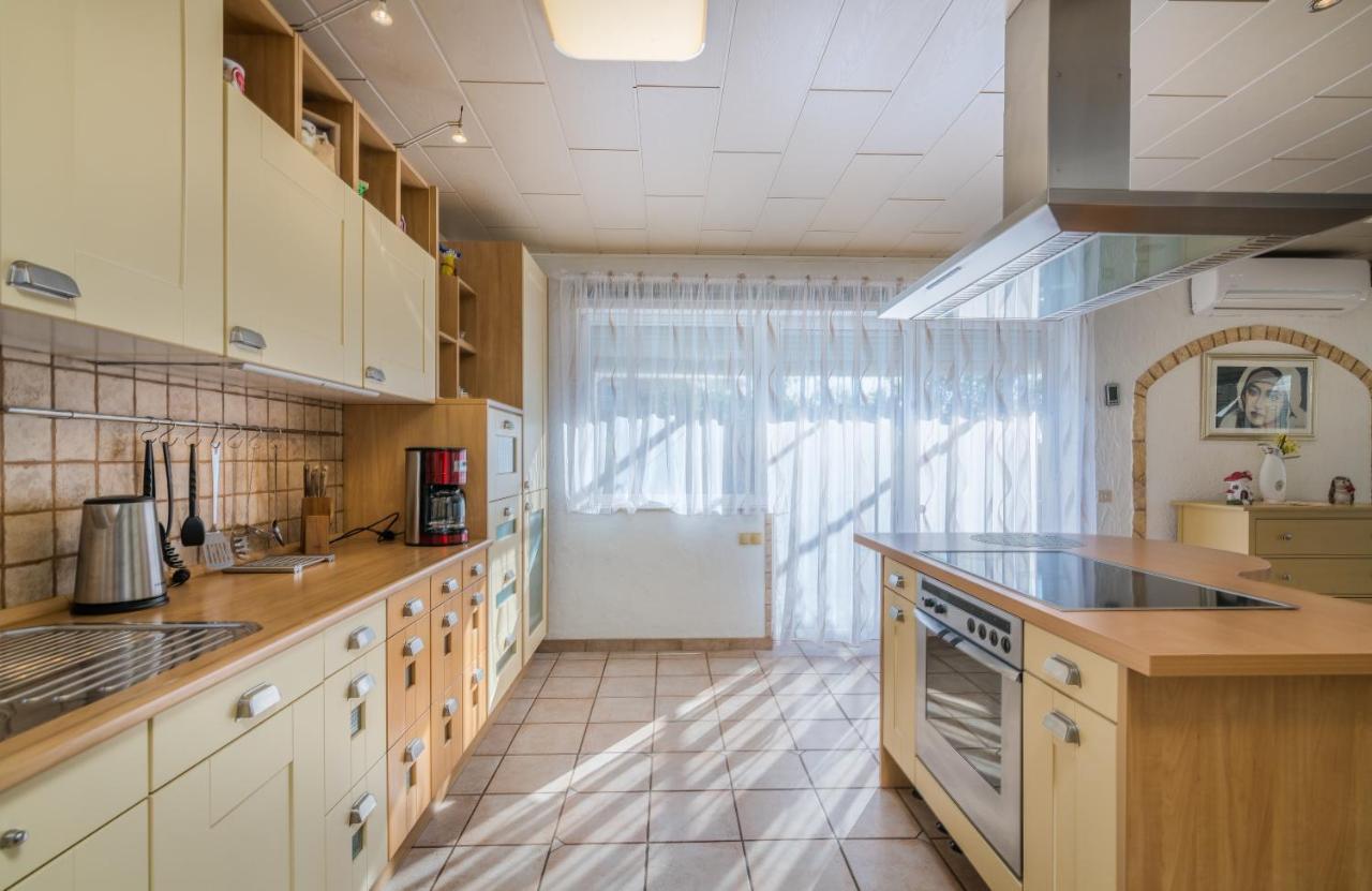 Holiday Home Nika Linardici Exterior photo